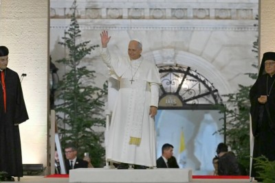  Papa Leone: "Il mondo teme il Medio Oriente". E dal Libano manda un messaggio ai giovani: "Cambiate la storia"