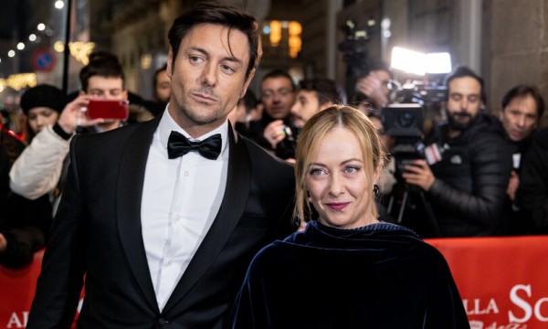 Giorgia Meloni con il compagno Andrea Giambruno