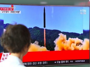 Bombardieri Usa in volo sulla Corea del Nord. La tensione &egrave; massima