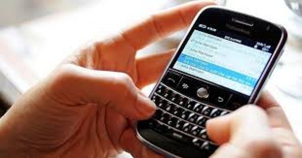 BlackBerry Messenger dice adi&oacute;s para siempre