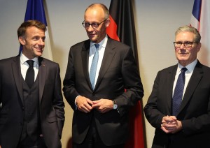 Macron, Merz e Starmer 