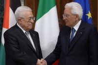 il Presidente della Repubblica Sergio Mattarella ricevendo al Quirinale il presidente Palestinese Abu Mazen. 