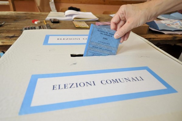 Volti in Comune 2017 &ndash; La Taranto raccontata dai candidati sindaco