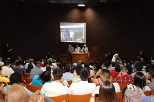 Mar&iacute;a Corina Machado desde la Universidad Sim&oacute;n Bol&iacute;var: Dimisi&oacute;n es la salida por la fuerza