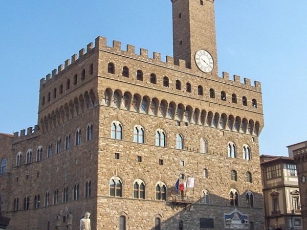 Firenze - Arianna Xekalos (M5S), «La maggioranza degli assessori non si occupa delle materie di cui è competente”