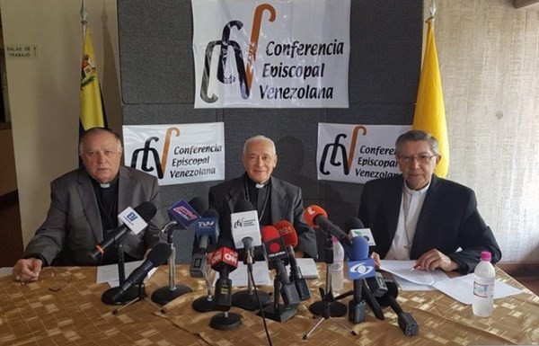 Venezuela - I Vescovi, &laquo;una chiamata urgente a prendere coscienza e agire pacificamente, ma con decisione&raquo;
