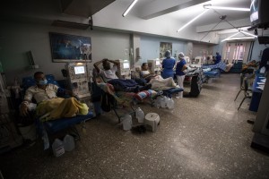 La muerte a cuentagotas de los enfermos renales de Venezuela