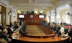 OSA: Maduro deve ristabilire l'ordine costituzionale e ridare pieni poteri al Parlamento venezuelano