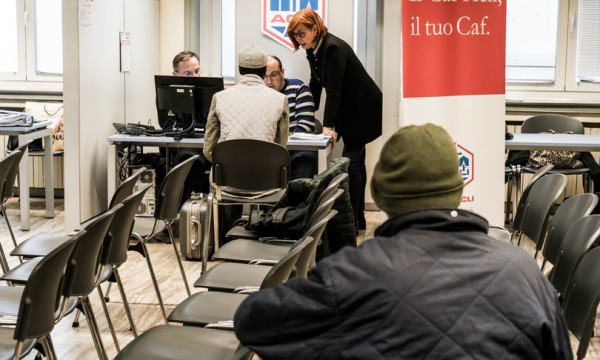 Dai camorristi ai nullatenenti, chi sono i "furbetti" del reddito di cittadinanza