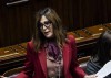 La ministra del Turismo Daniela Santanchè ieri alla Camera durante la discussione generale sulla mozione di sfiducia