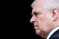 Arrestato l'ex principe Andrea 