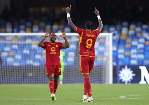 Napoli-Roma sfida al cardiopalmo, finisce 2-2