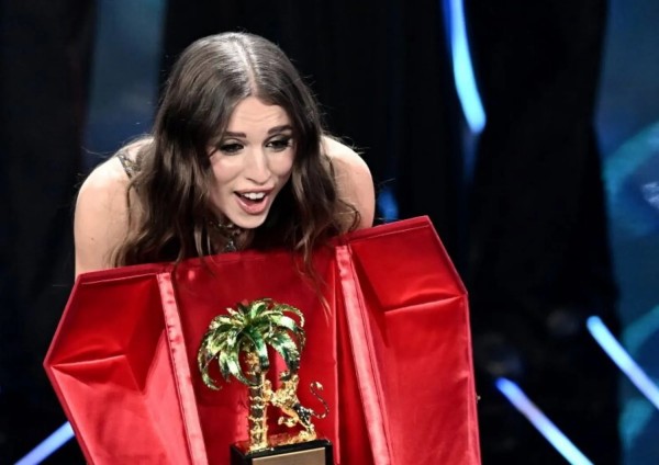 Sanremo, trionfa Angelina Mango con 'La noia'