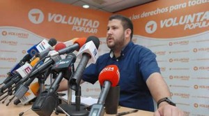 Oposici&oacute;n venezolana "blinda" a David Smolansky alcalde opositor acosado