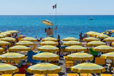  Una spiaggia del litorale romano