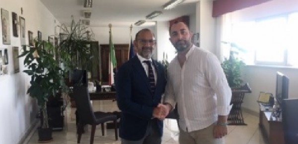 Pulsano (Taranto) - Il Consigliere Di Lena dal prefetto per il bullismo