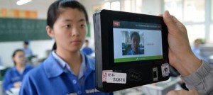 Il nostro smartphone riconoscerà il nostro volto, ma il rischio per la privacy è enorme