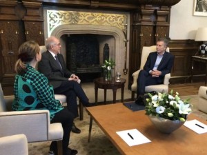 El presidente de la Naci&oacute;n Argentina, Mauricio Macri,  reunido con Antonio Ledezma en la Casa Rosada. En la gr&aacute;fica tambi&eacute;n aparece Mitzy Capriles de Ledezma.