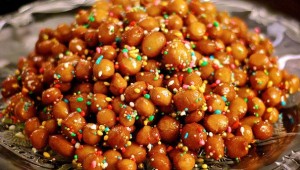 Storia e ricetta: Struffoli al limone e zucchero