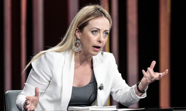 Giorgia Meloni contrattacca con un video, "no al linciaggio di un intero partito"