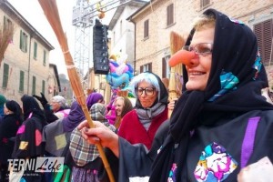 Terni - Befana di solidarietà al Luna Park dello Staino