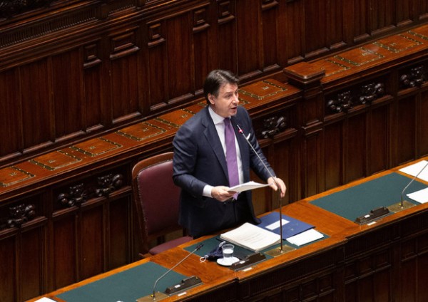 M5s attacca sanit&agrave; lombarda. Insorge il centrodestra