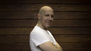 El cantautor Fabio Adami estrena el video de "Lleg&oacute; el amor" #1 en el Record Report