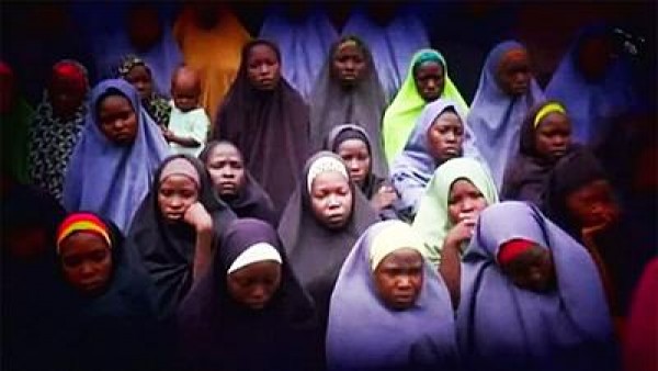 Nigeria, liberate 21 studentesse delle 276 rapite da Boko Haram ad aprile 2014