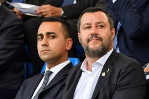 Governo altol&agrave; di Salvini. Di Maio: 'Basta attacchi' botta e risposta Salvini-Di Maio