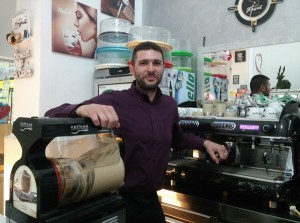 Taranto &ndash; Cosimo De Quarto, dall&rsquo;omonimo Bar al Comune, &laquo;mi candido per difendere il Borgo&raquo;