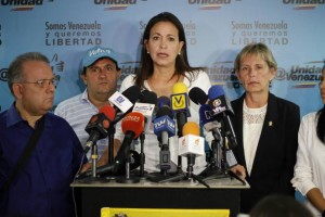 Machado: Los &uacute;ltimos d&iacute;as de la dictadura son dolorosos y oscuros, pero son los &uacute;ltimos
