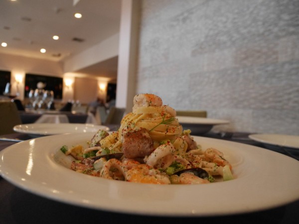 Restaurante Leal la fusi&oacute;n de la gastronom&iacute;a mediterr&aacute;nea con toque franc&eacute;s