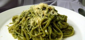 Tallarines al pesto