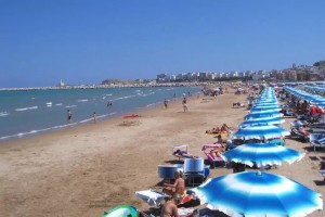 En Cerde&ntilde;a o Positano, solo el alojamiento de siete d&iacute;as alcanza valores de 125 mil euros 