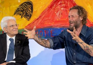 Quirinale - Il Presidente Mattarella con Jovanotti a Nisida
