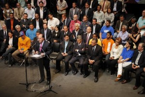 Constituyente eleva la tensi&oacute;n Oposici&oacute;n har&aacute; consulta soberana