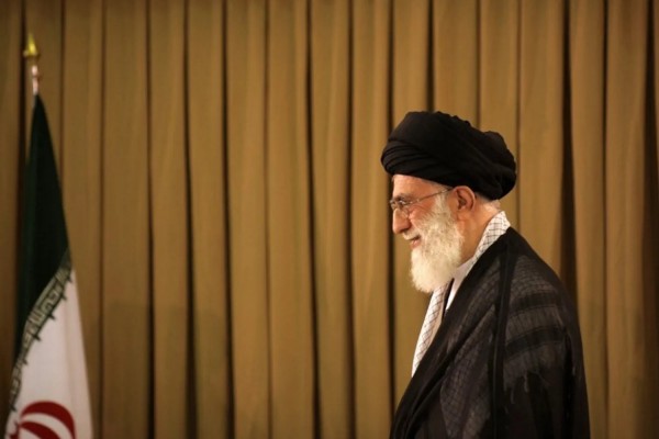 Khamenei, Guida Suprema, ha trasformato l'Iran in autocrazia militare.