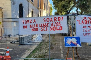 Amministratore di sostegno per Sgarbi? Il critico d'arte in tribunale