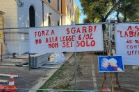 Amministratore di sostegno per Sgarbi? Il critico d&#039;arte in tribunale