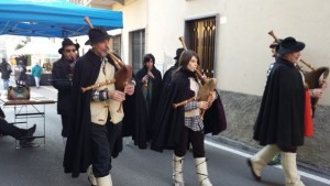 A Milano corso di cornamusa all'associazione Laconta