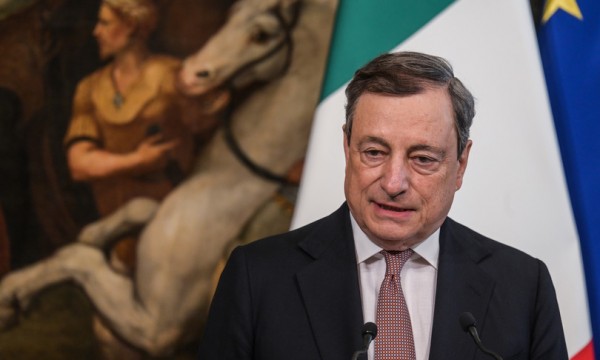 Draghi al G7: "Avanti con il sesto pacchetto di sanzioni"