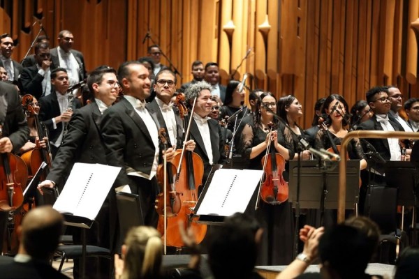 Orquesta Sinf&oacute;nica Sim&oacute;n Bol&iacute;var es nominada por primera vez al Grammy