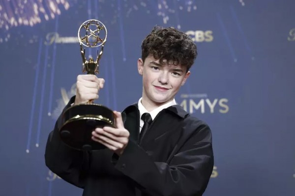 Owen Cooper, de solo 15 años, uno de los galardonados en los Emmy