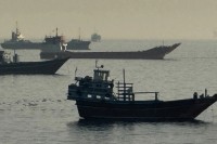  Lo Stretto di Hormuz. Tra i punti del memorandum tra Stati Uniti e Iran c'&egrave; la riapertura immediata e senza pedaggi del canale strategico per il commercio globale