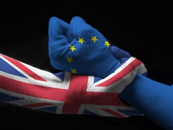 Perché il conto per la Brexit potrebbe salire a 100 miliardi