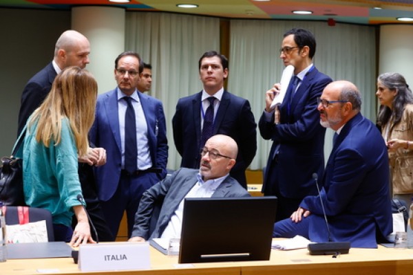 Cingolani con il suo staff al vertice europeo