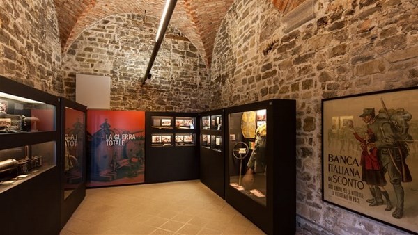 Gorizia - Lezioni di storia a teatro &laquo;la finestra sul cortile sloveno&raquo;
