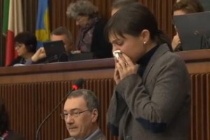Debora Serracchiani (fermo immagine YouTube)