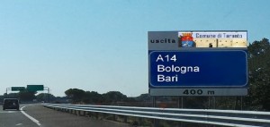 Taranto - Comune, Forza Italia &laquo;sindaco provveda a rimuovere l'assessora che viaggia dall'Emilia&raquo;