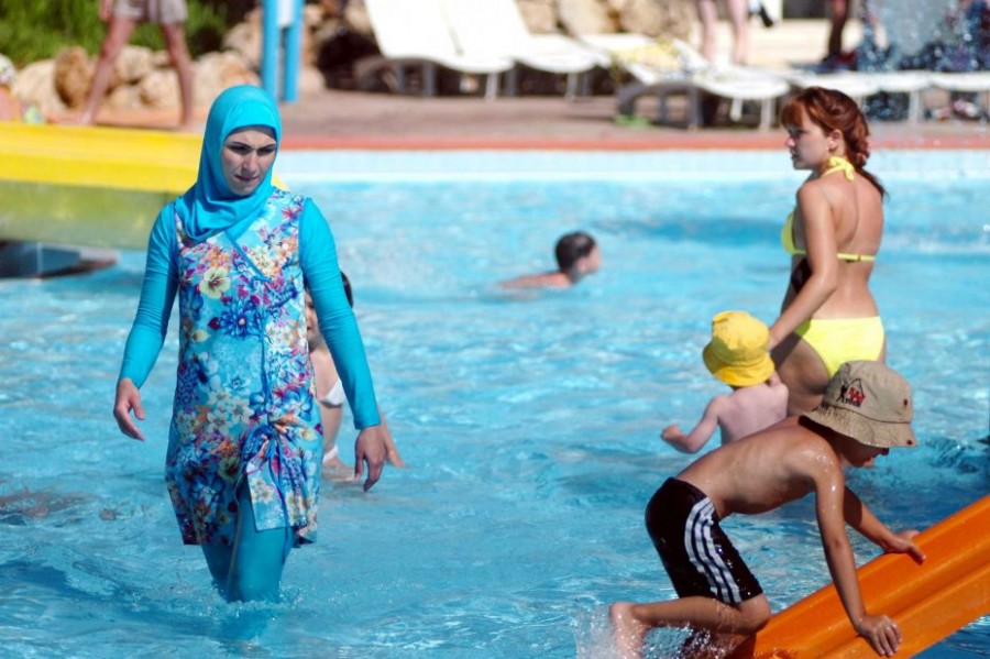 El burkini tambi&eacute;n se fabrica en Espa&ntilde;a